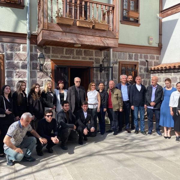 Abhazyalı Öğrencilerden Vakfımızı Ziyaret